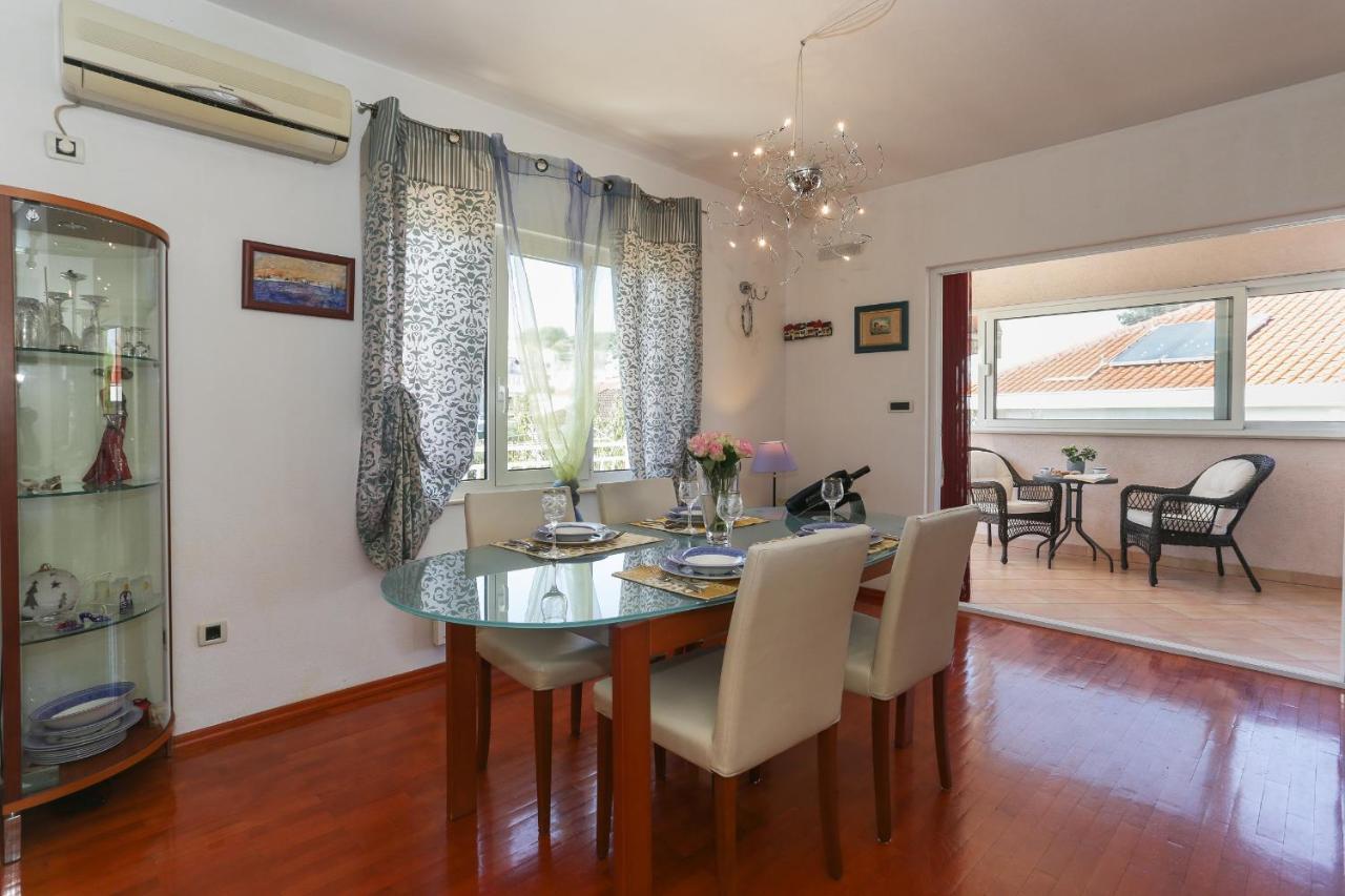 Casa Zorana-Alba Apartments Trogir Eksteriør billede